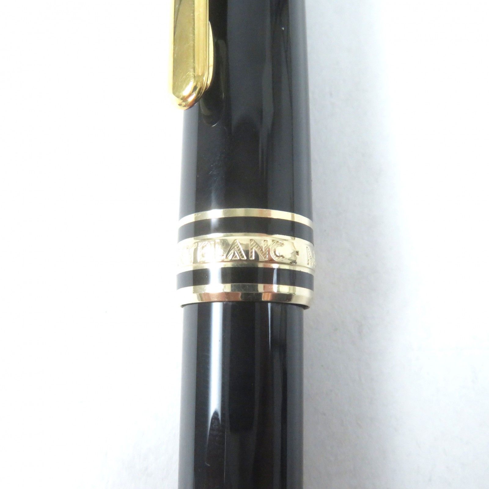 ○MONTBLANC