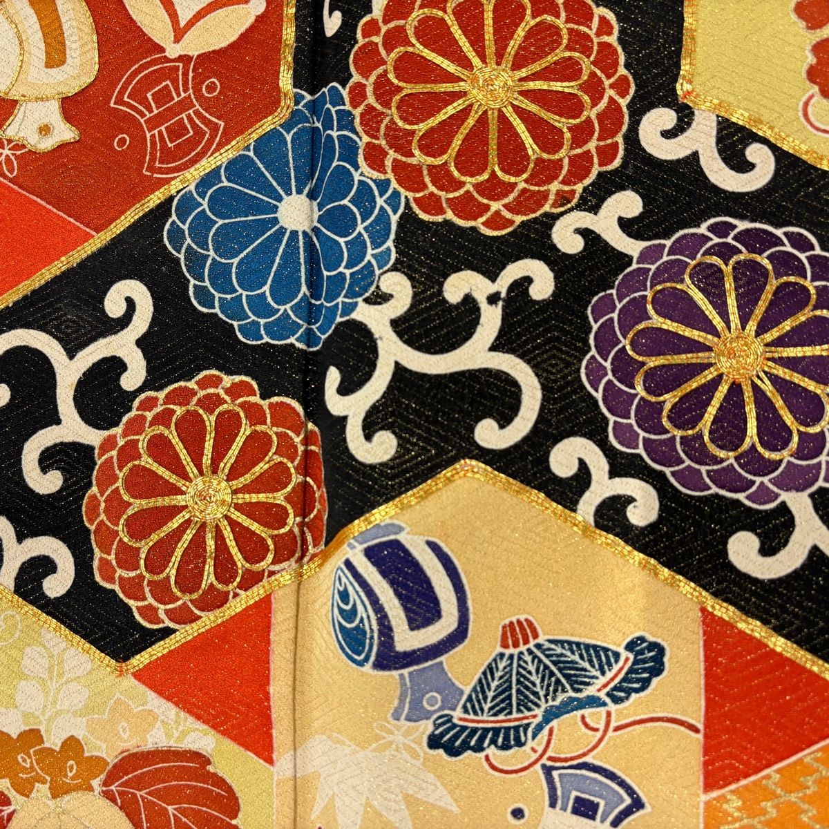 振袖 身丈159cm 裄丈64.5cm M 袷 菊 宝尽くし 金通し 金彩 朱色 正絹 MERCADOAVALIA_COM_BR