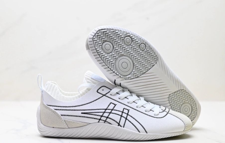 Onitsuka Tiger ホワイト スニーカー 新品 Onitsuka Tiger SCLAW ホワイト スニーカー ユニセックス
