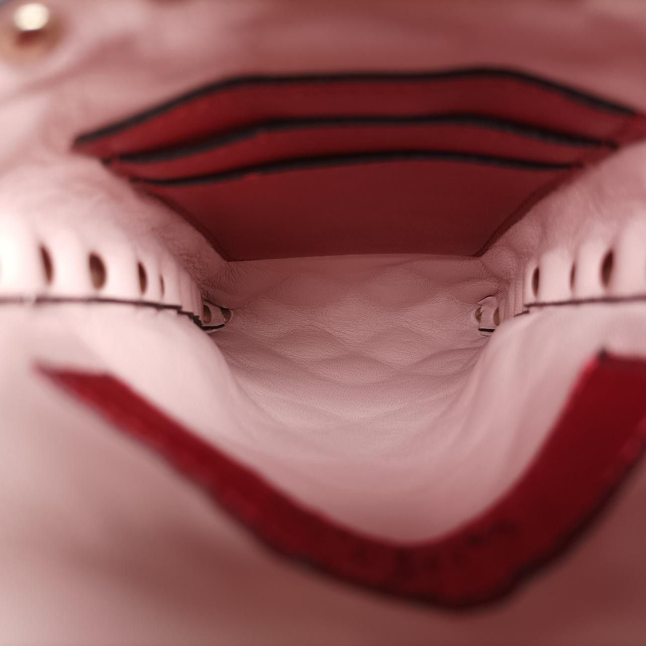 ヴァレンティノValentinoロックスタッズピンクレザー