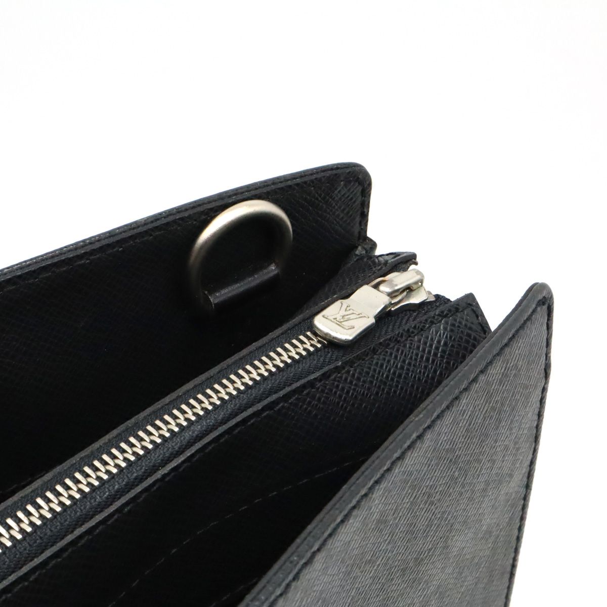 LOUIS VUITTON ルイ ヴィトン タイガ ポルトドキュマン ロザン