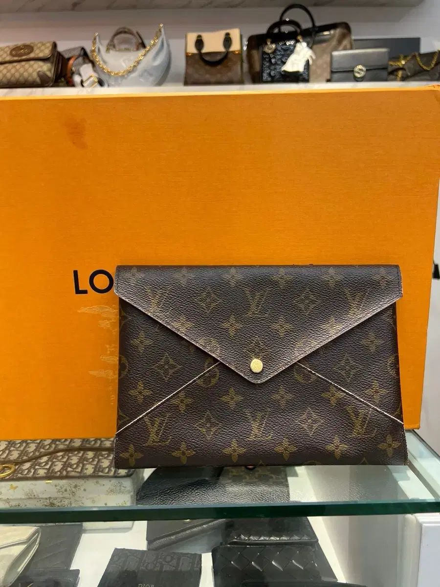 LOUIS VUITTON ポシェット　キリガミ　　クラッチ　ヴィトン LOUIS VUITTON ルイヴィトン Louis Vuitton クラッチ バッグ