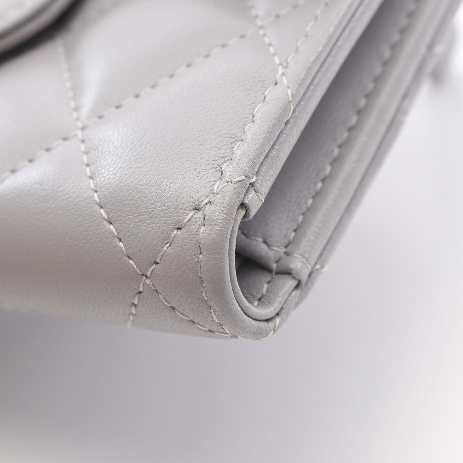 シャネル CHANEL 三つ折り財布 クラシック スモール フラップ