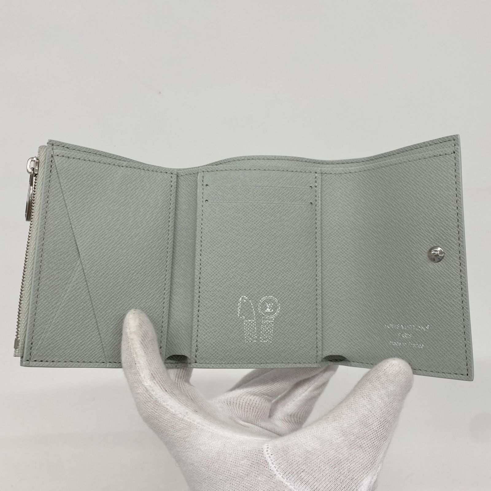 LOUIS VUITTON グレー 三つ折り財布 LOUIS VUITTON 三つ折り財布 グレー LOUIS VUITTON グレー 三つ折り