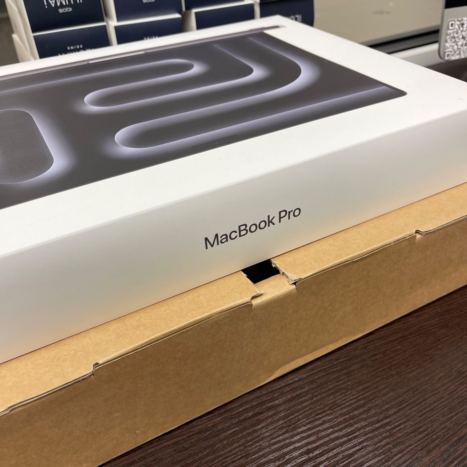 新品、未開封 MacBook Pro 16インチ M4 Max チップ 48GB SSD 1TB
