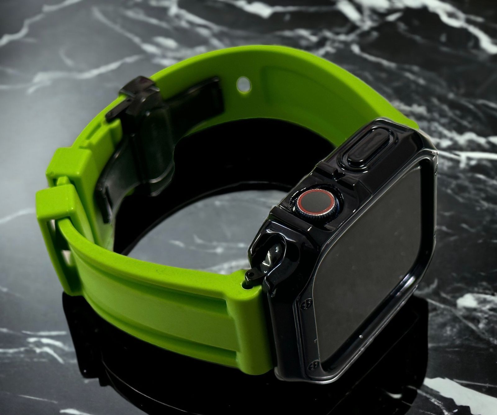 Apple Watch ラバーバンド ベルト&カバー ライムグリーンRMG - メルカリ