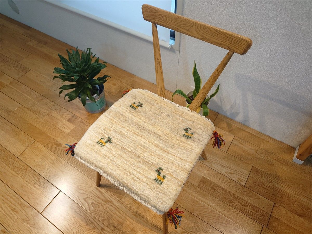 ペルシャギャッベ ミニマット 38.5x38cm ヤギ 羊 アイボリー