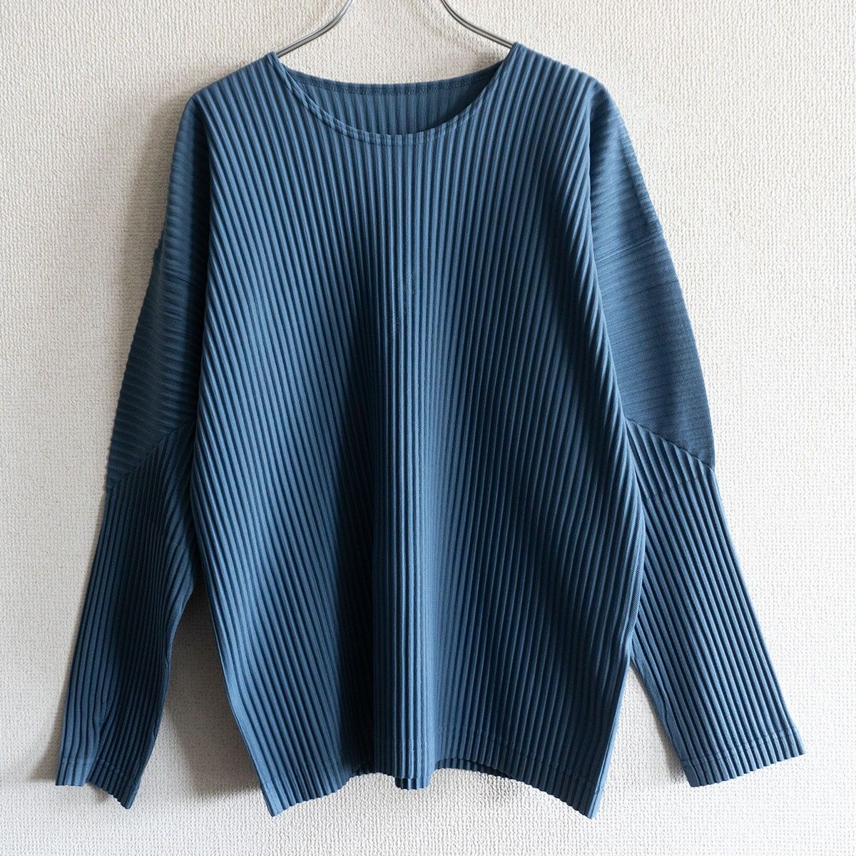 HOMME PLISSÉ ISSEY MIYAKE 長袖カットソー Homme Plissé Issey Miyake Plissé long-sleeve T-shirt | Black