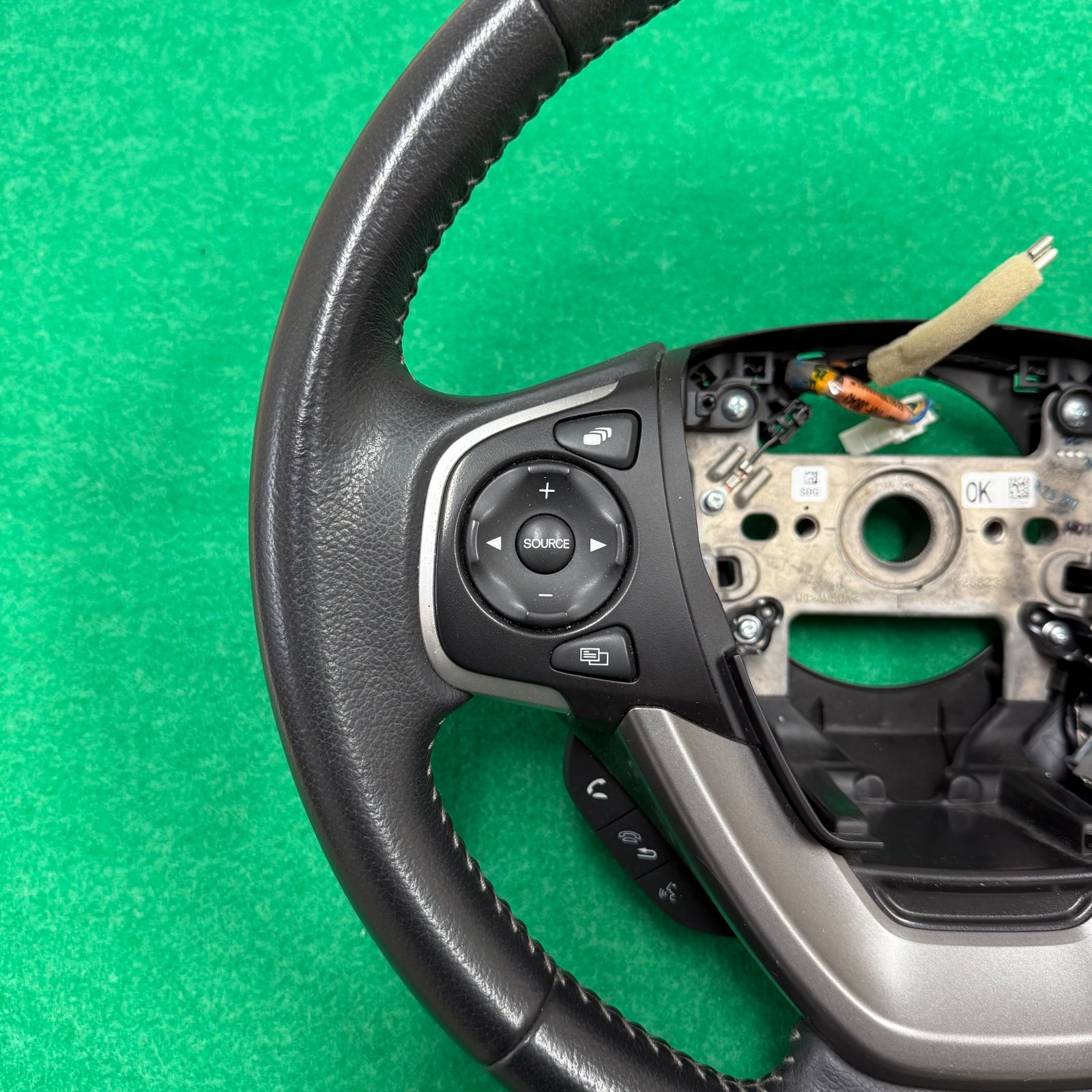 ホンダ HONDA フリード GB7 純正 ステアリングホイール レザー◆ホーンパッド インフレーター ◆