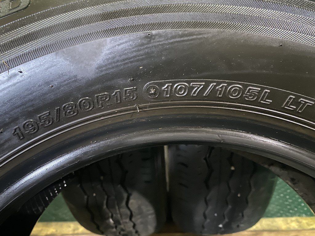 BS RD-613 STEEL 195/80R15 107/105L LT 15インチ 夏タイヤ 4本 2018 