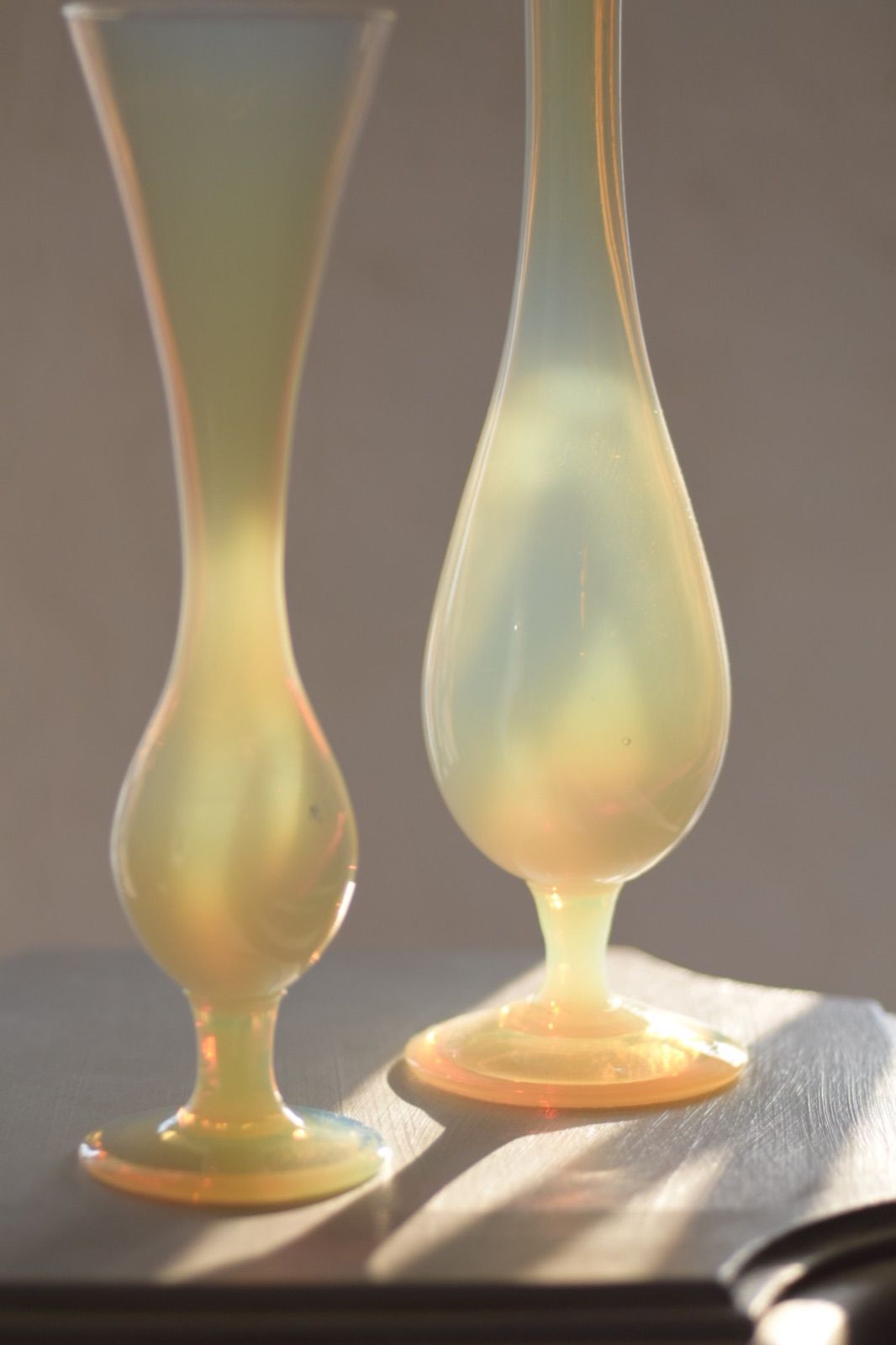 オパールセントガラス 花瓶(大) オパールセントガラス カナリア