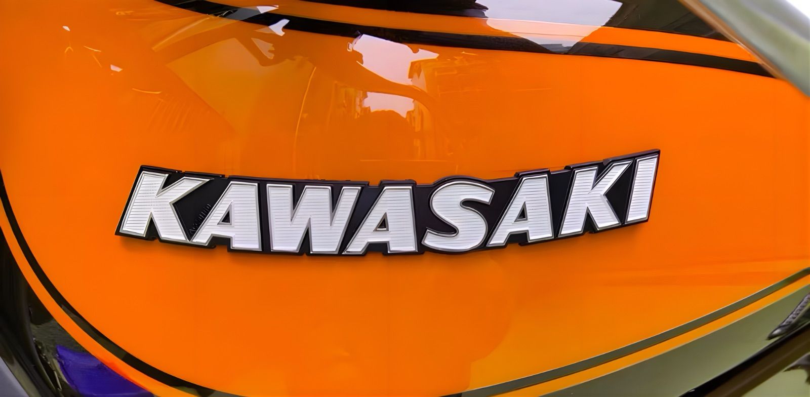 カワサキ エンブレム kawasaki バイク タンクエンブレム 真鍮 金属製