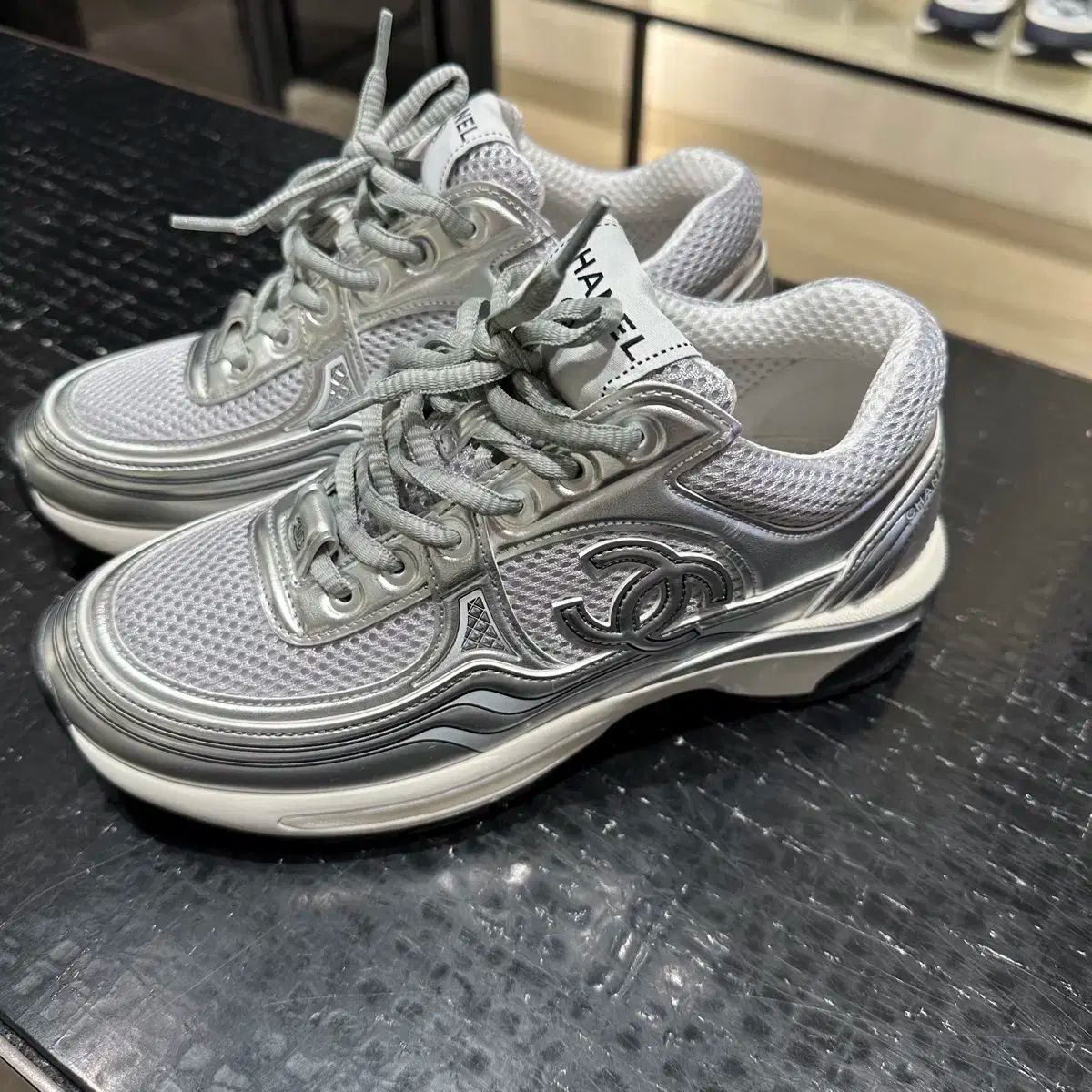 Chanel シャネルスニーカーccロゴ 36 【公式通販】