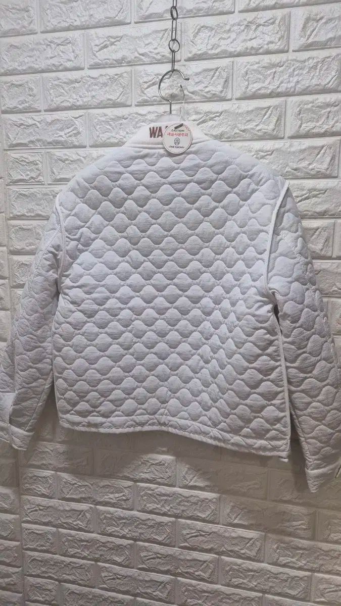 ダウンジャケット