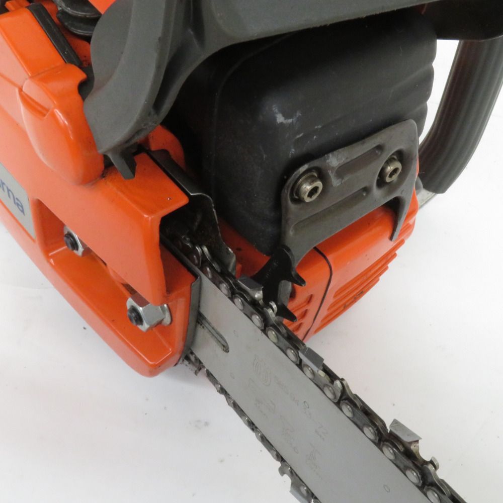 Husqvarna ハスクバーナ 18” エンジンチェンソー 排気量51.7cm3