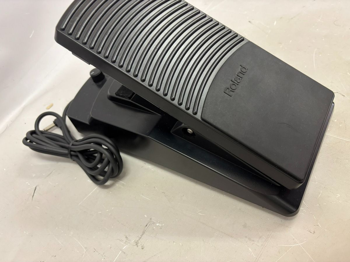 【廃盤】美品　Roland ローランド　EV-7 エクスプレッションペダル Roland EV-7 エクスプレッションペダル 廃盤】美品 Roland ローランド
