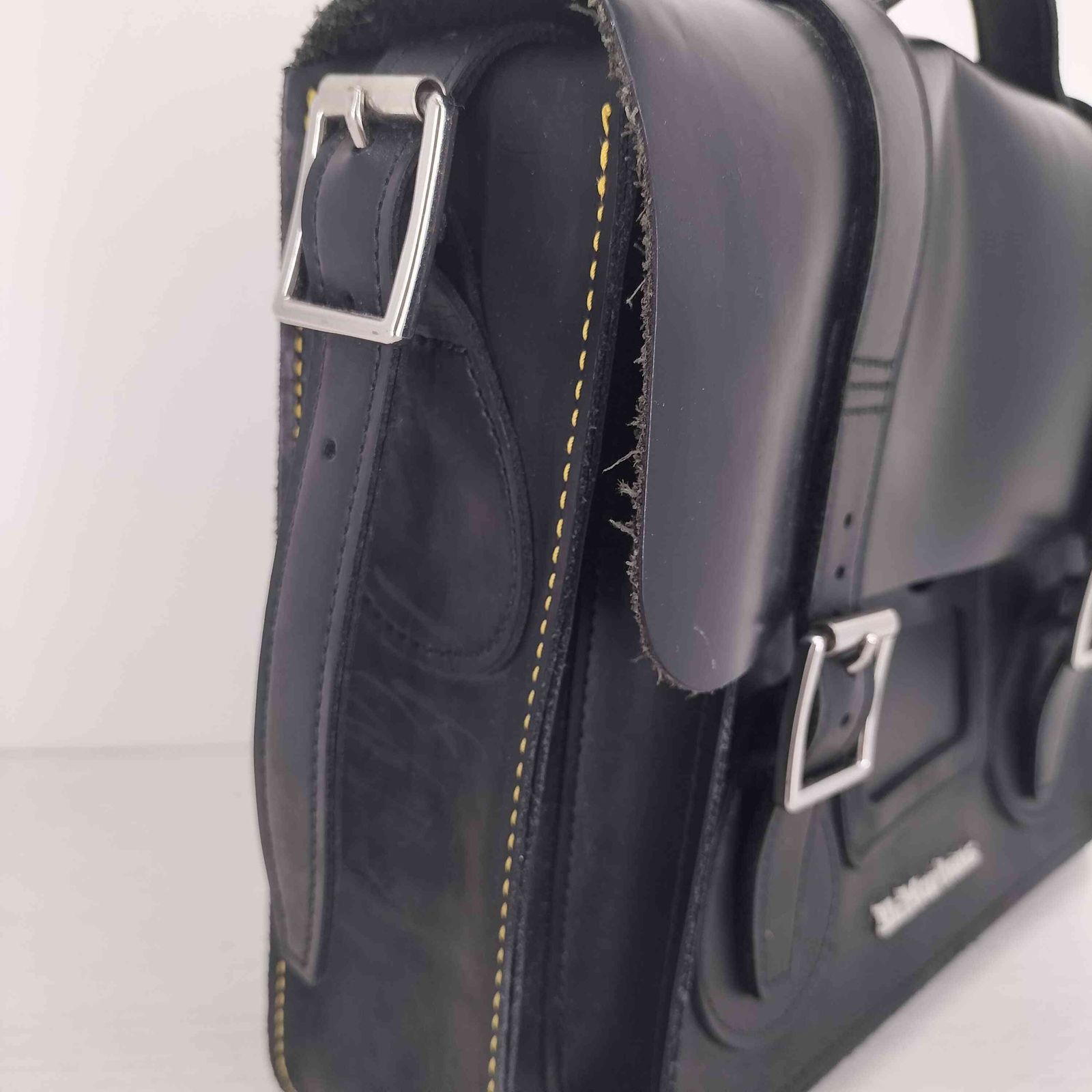 Dr.Martens (ドクターマーチン)レザーサッチェルバッグ 13インチ