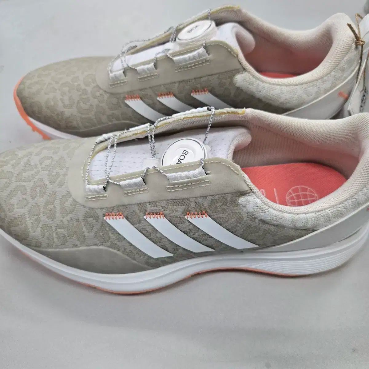 adidas アディダス レディース ボア ゴルフシューズ 250 サイズ
