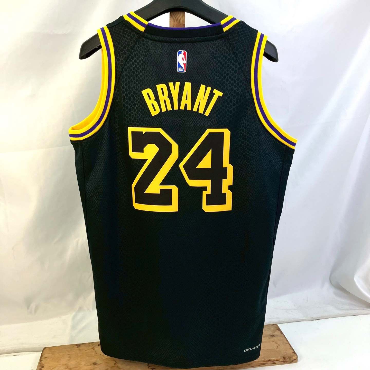 01w-5158 ナイキ NIKE ロサンゼルス・レイカーズ ブラックシティ