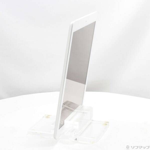 中古品〕 iPad 第6世代 32GB シルバー MR6P2J／A auロック解除SIM