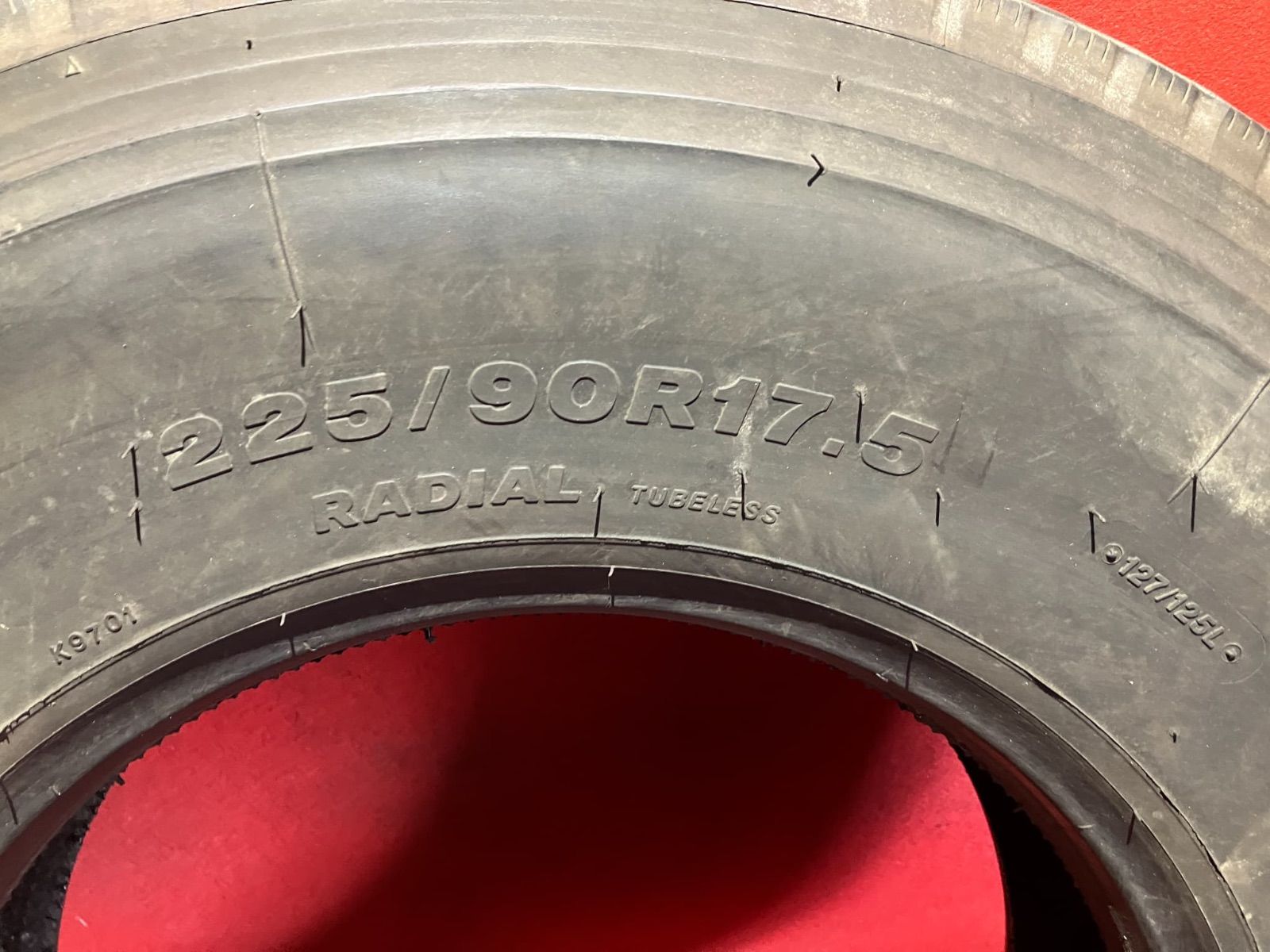 個人宅配送不可 トラックサマータイヤ 225 90R17.5 127 125 BRIDGESTONE R225 2本SET TRITUETUBI_COM