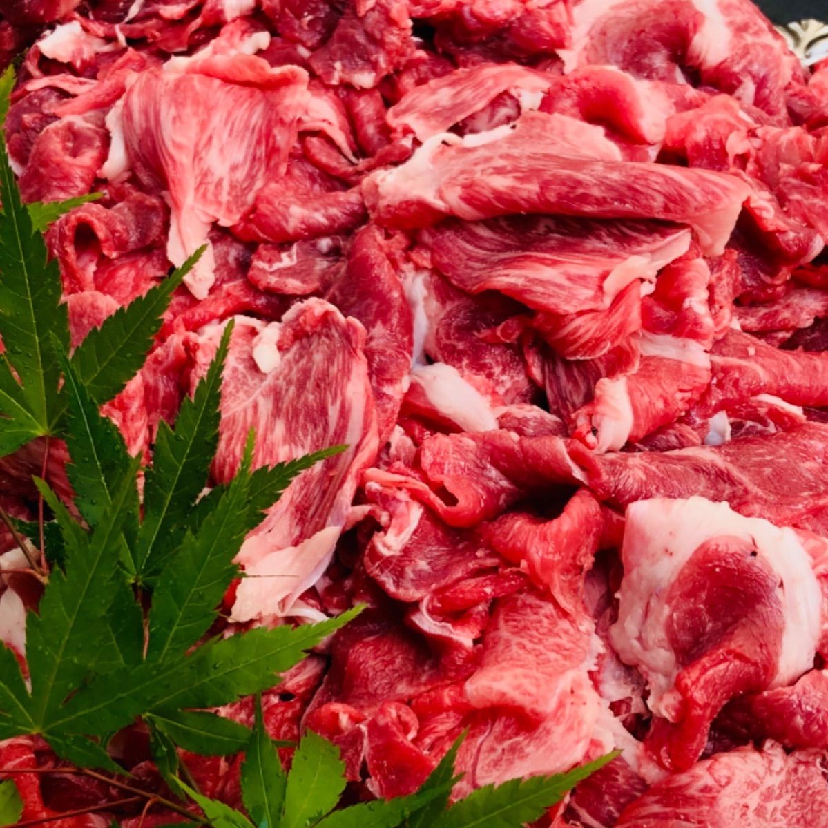 A5ランク黒毛和牛赤身肉切り落とし1kg  ヘルシー　しゃぶしゃぶ　すき焼き　素焼き　ご贈答