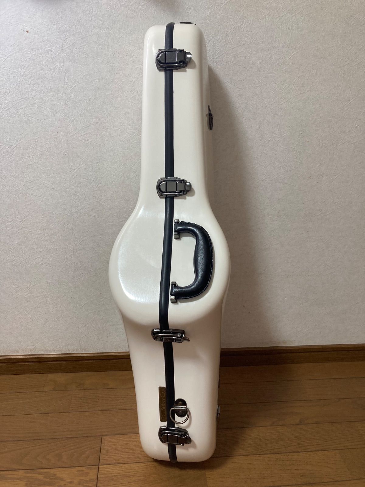 ホワイト