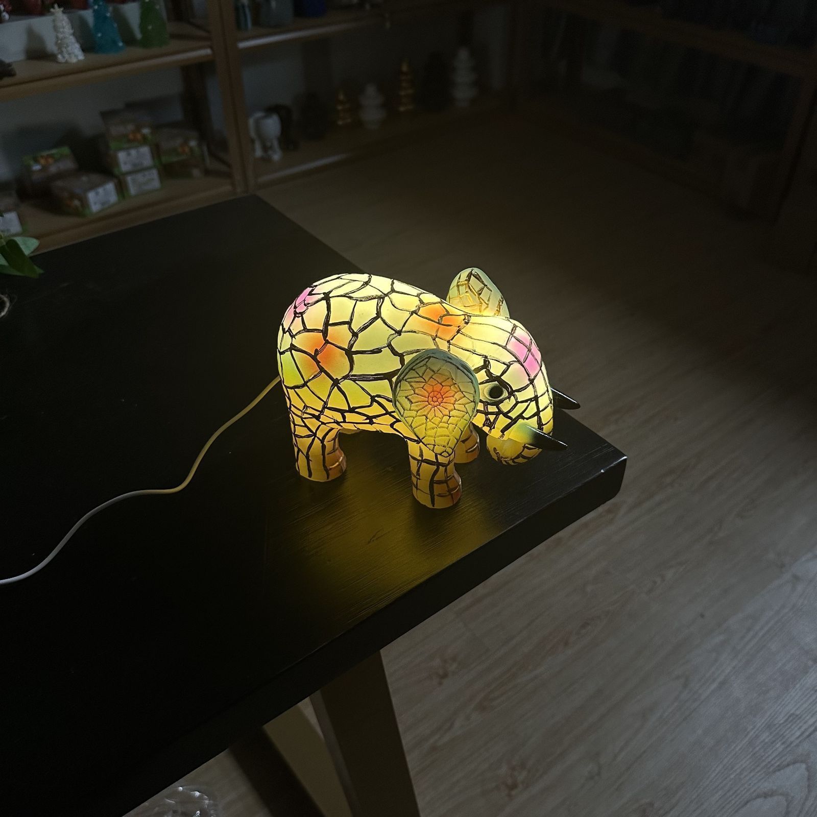 新品・未使用】LEDライト ナイトライト ナイトランプ ゾウ