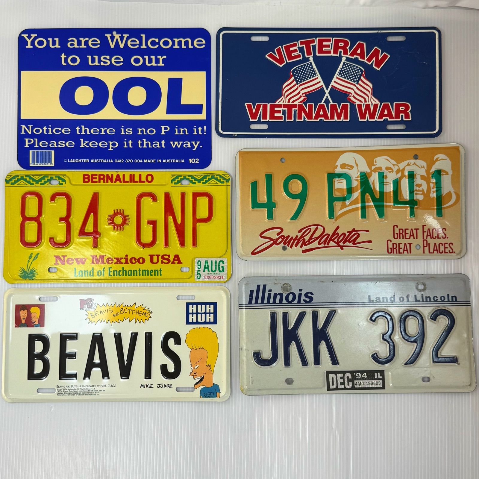 インテリア　海外ナンバープレート　ブルー　UAE 希少　未使用品　アラビア語　車 インテリア海外ナンバープレートブルーUAE 希少未使用品アラビア語車