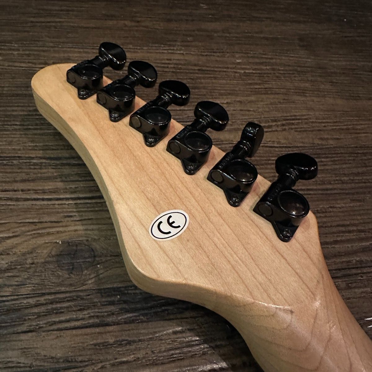 Washburn MG722 Stevie Salas Modelワッシュバーン Washburn MG 722 Stevie Salas Signature Model Electric Guitar
