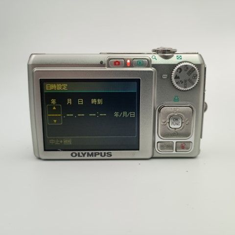 OLYMPUS デジカメFE-250 OLYMPUS FE-250 シルバー コンパクトデジタル