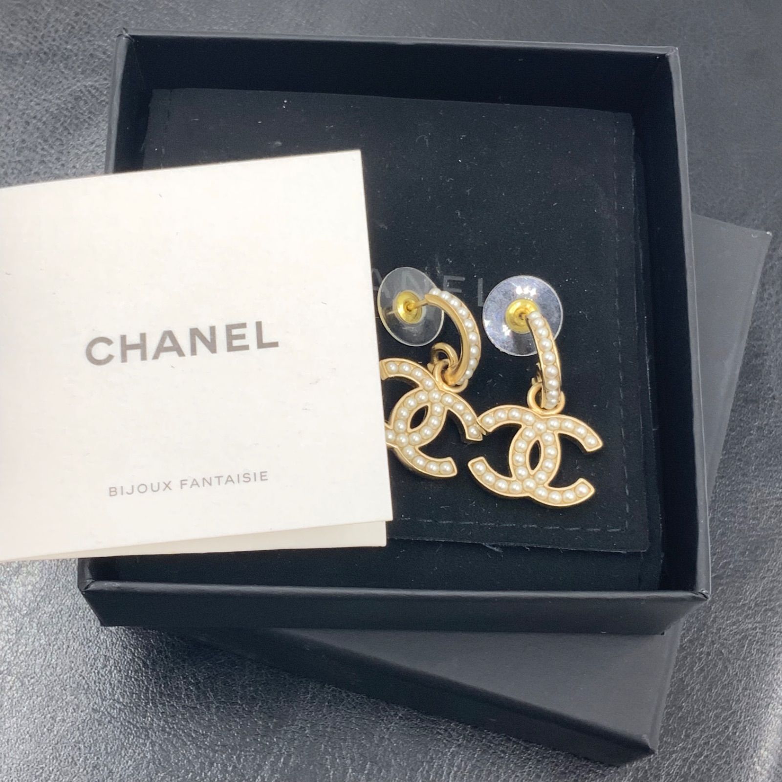 売り切れました。シャネル　CHANEL ココマークピアス　F21P 箱 シャネル CHANEL ココマークピアス F21P 箱 - メルカリ