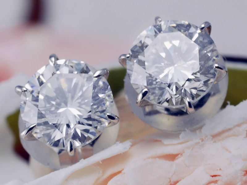 ティファニー Pt950 カラー バイ ザ ヤード ピアス 片耳用 7095