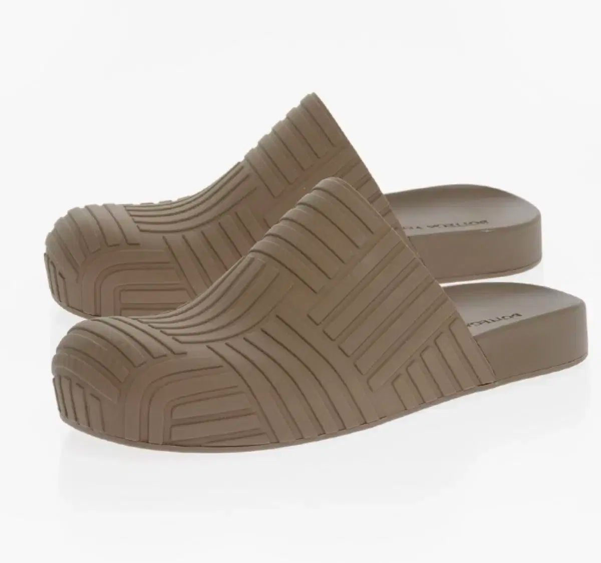 41 BOTTEGA VENETA(ボッテガヴェネタ) ボッテガヴェネタ ミュール スリッパ