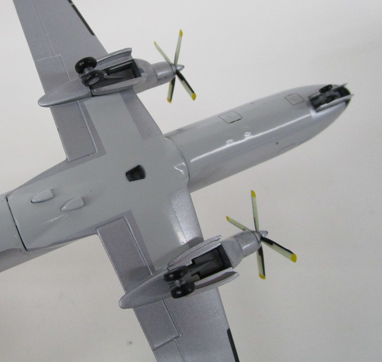 ANA / 全日空商事｜YS-11A｜1/200｜JA8761｜YS21108 ANA / 全日空商事｜YS-11A｜1/200｜JA8761｜YS21108 - メルカリ