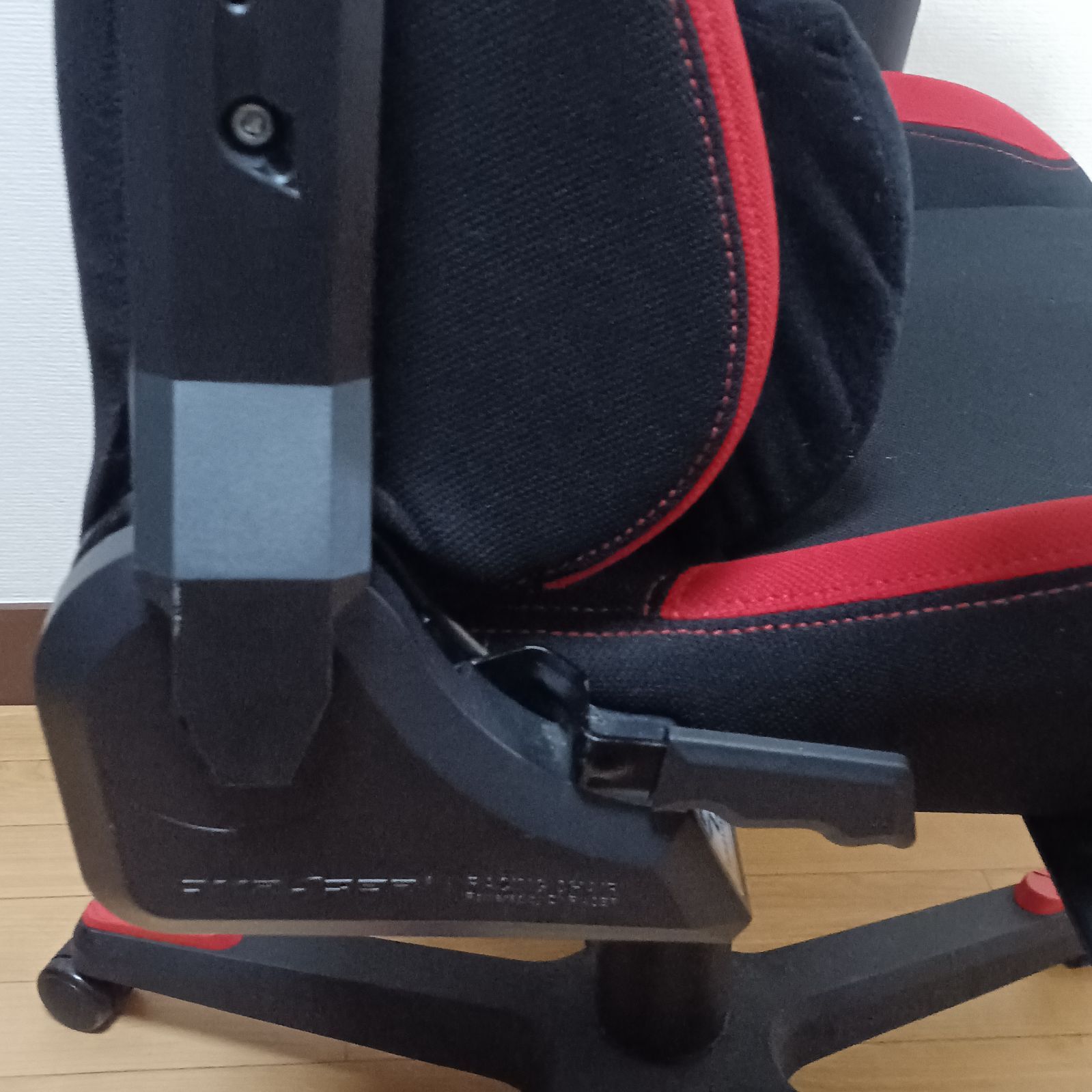 DXRacer スタンダードモデル ゲーミングチェア