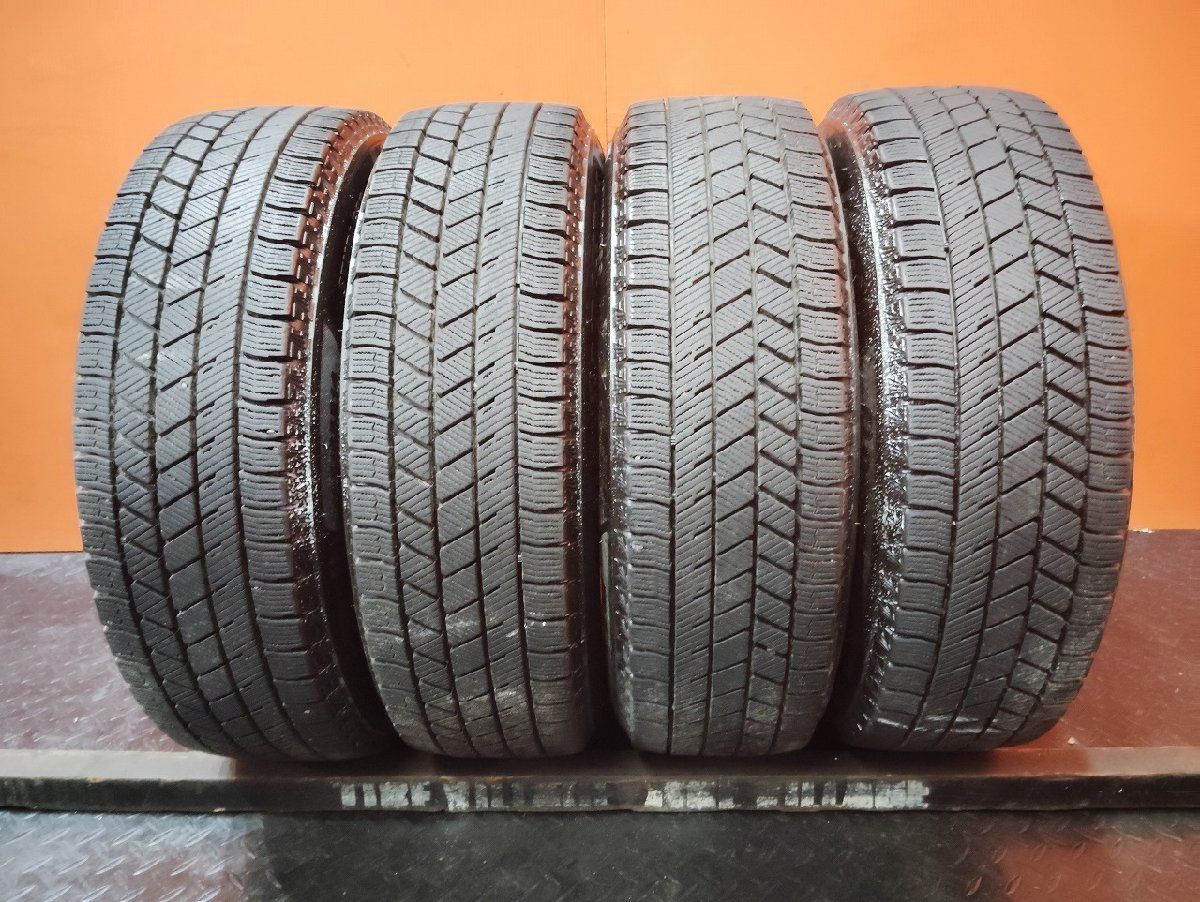 □アウディA3スポーツバック 205/55R16 スタッドレス4本セット バリ溝