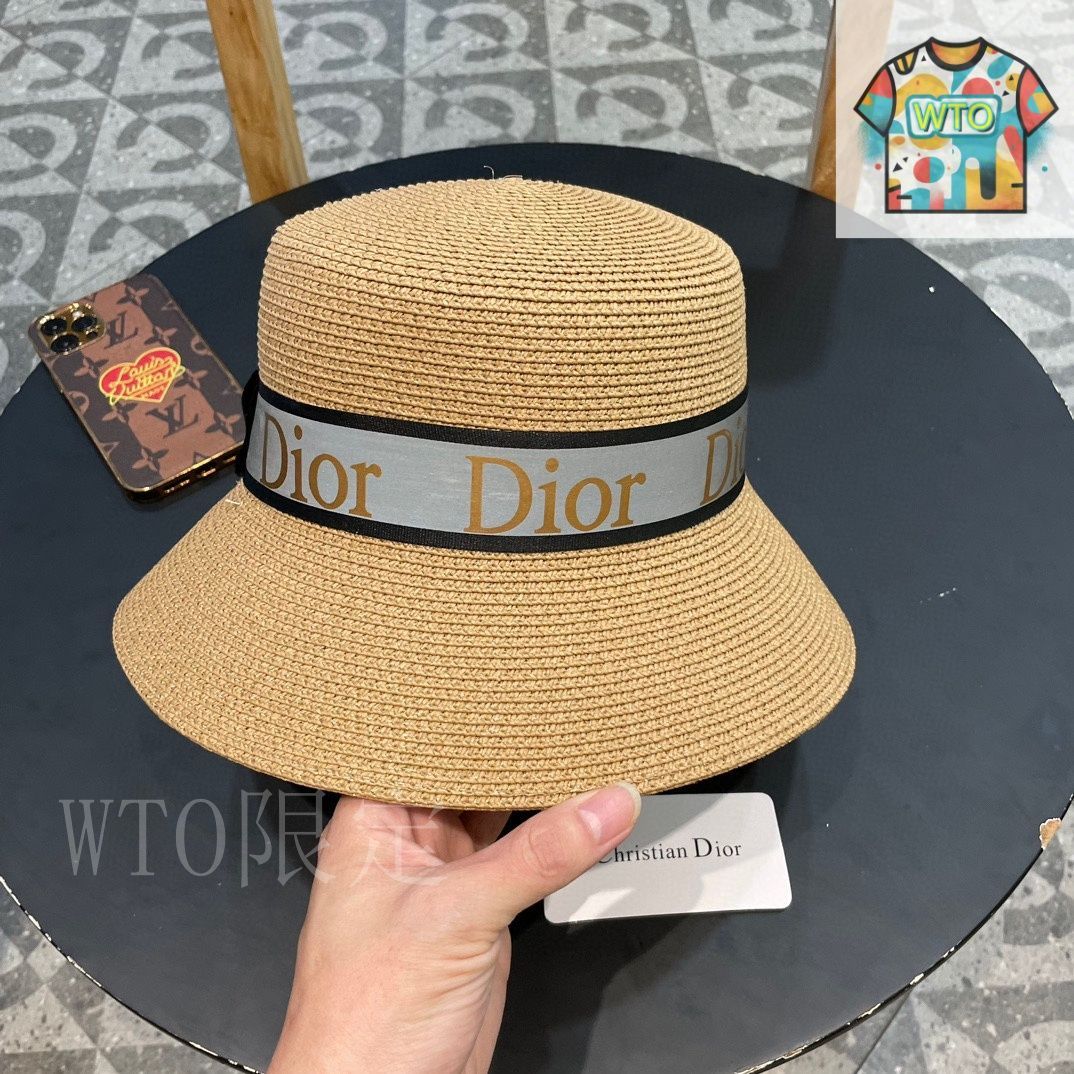 【Dior】 要在庫確認 スモール ブリムハット ストローハット Dior（ディオール） ストローハット02-1 - メルカリ