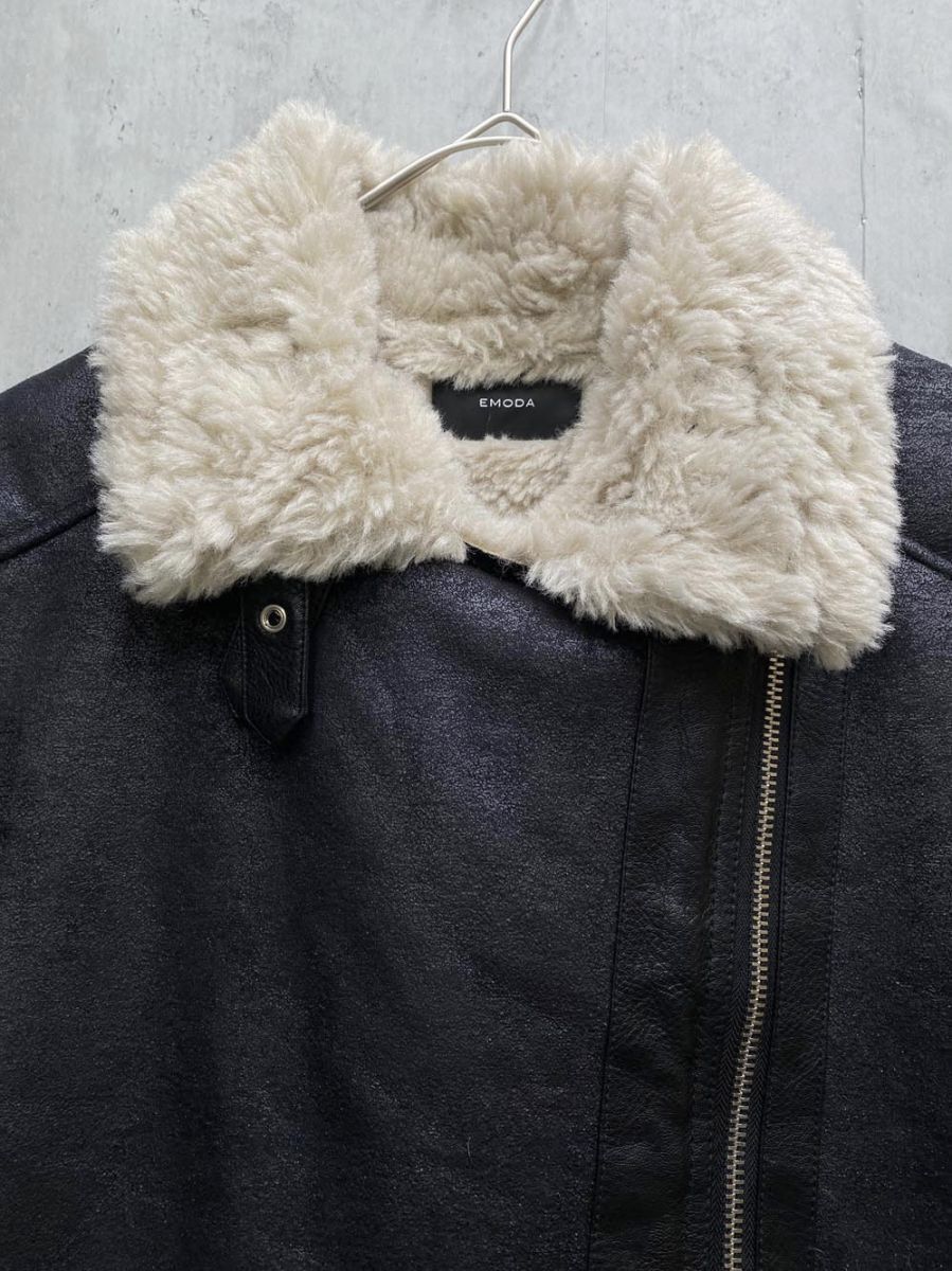 EMODA エモダ フェイクムートン ベスト sizeF 黒 レディース