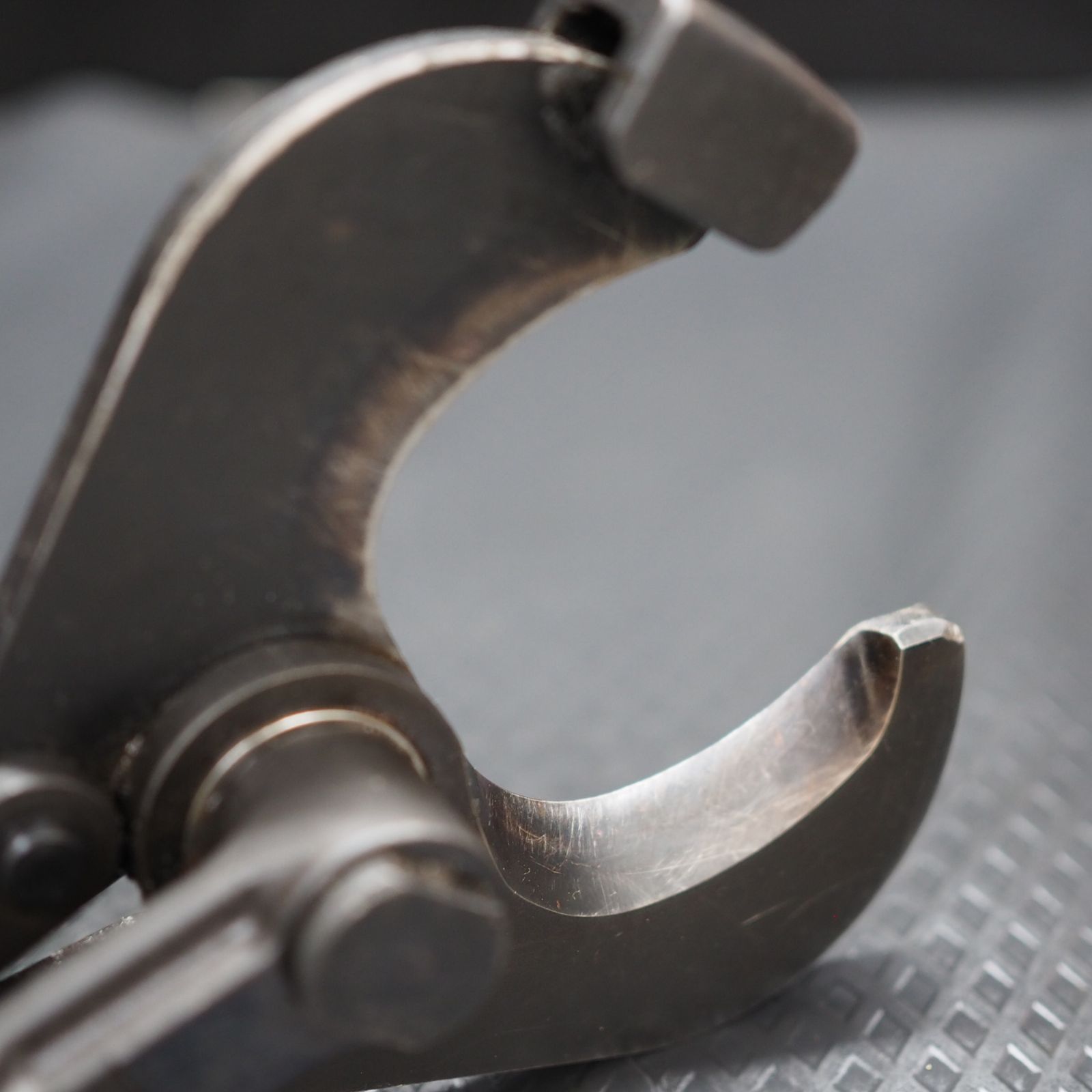 現状品 マキタ|makita 充電式圧着機 TC300DRG用 ケーブルカッタ A-69593 鴻巣店