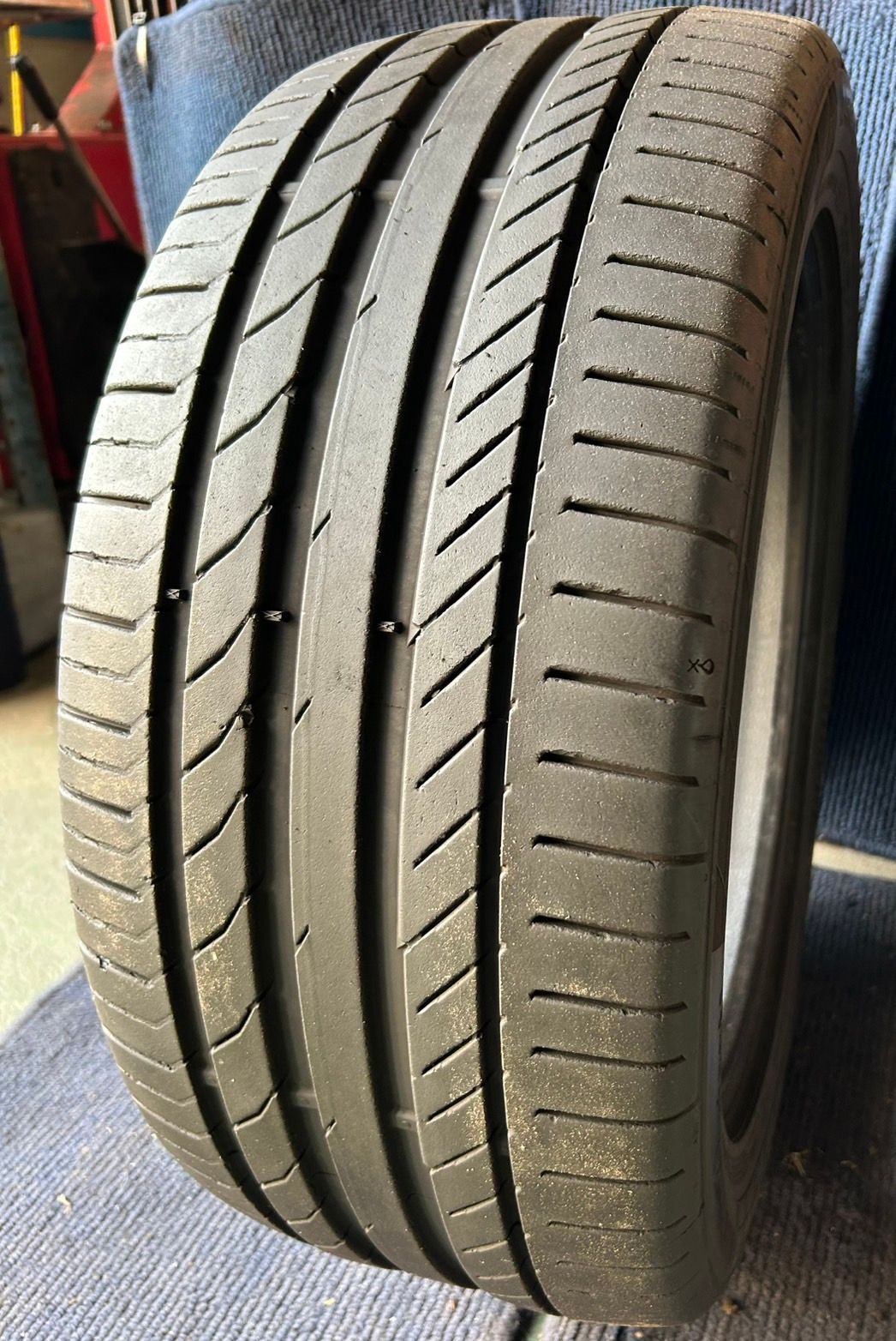 製造 溝8.5分山 Continental ContisportContact5 1本 245 45R17 ビート傷あり ASP3236