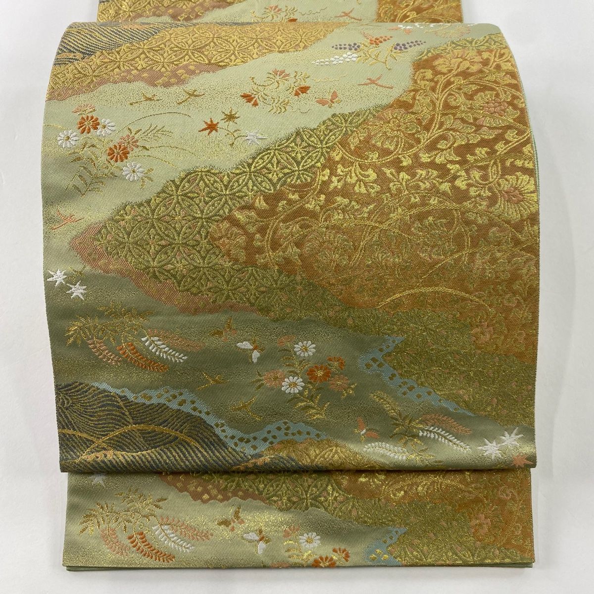 袋帯 秀品 服部織物 落款 花唐草 七宝 金糸 箔 抹茶色 六通 正絹