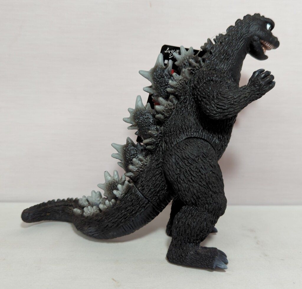 バンダイ