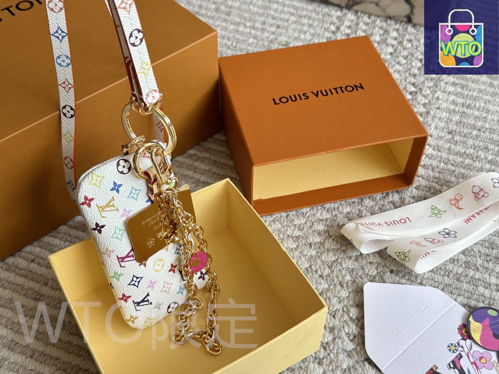 今日特価】LV x 村上隆 ホワイトトリコロール スマホチェーン