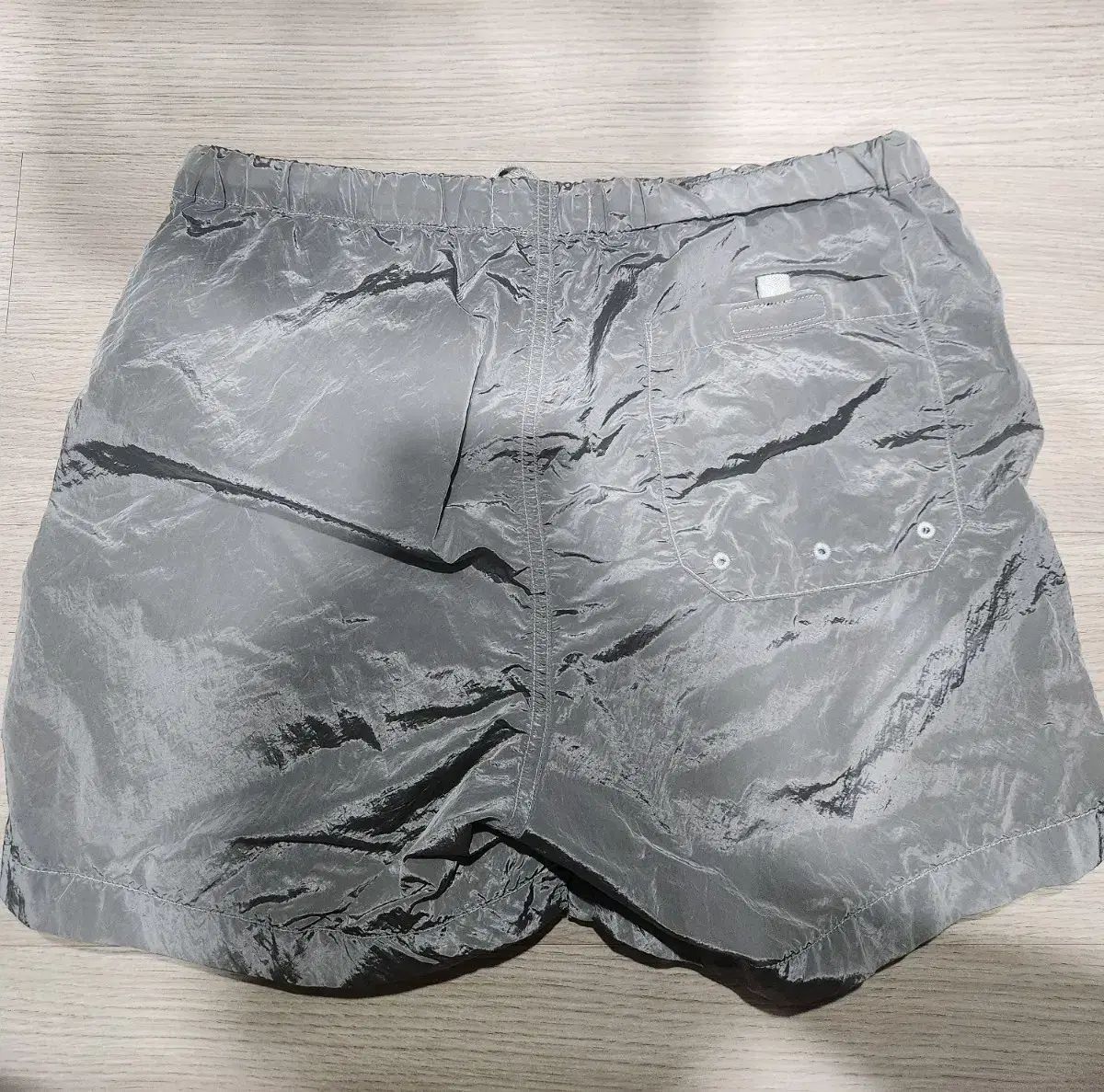 ストーンアイランドStone  グレーハーフパンツ ストーンアイランドStone Island グレーハーフパンツ