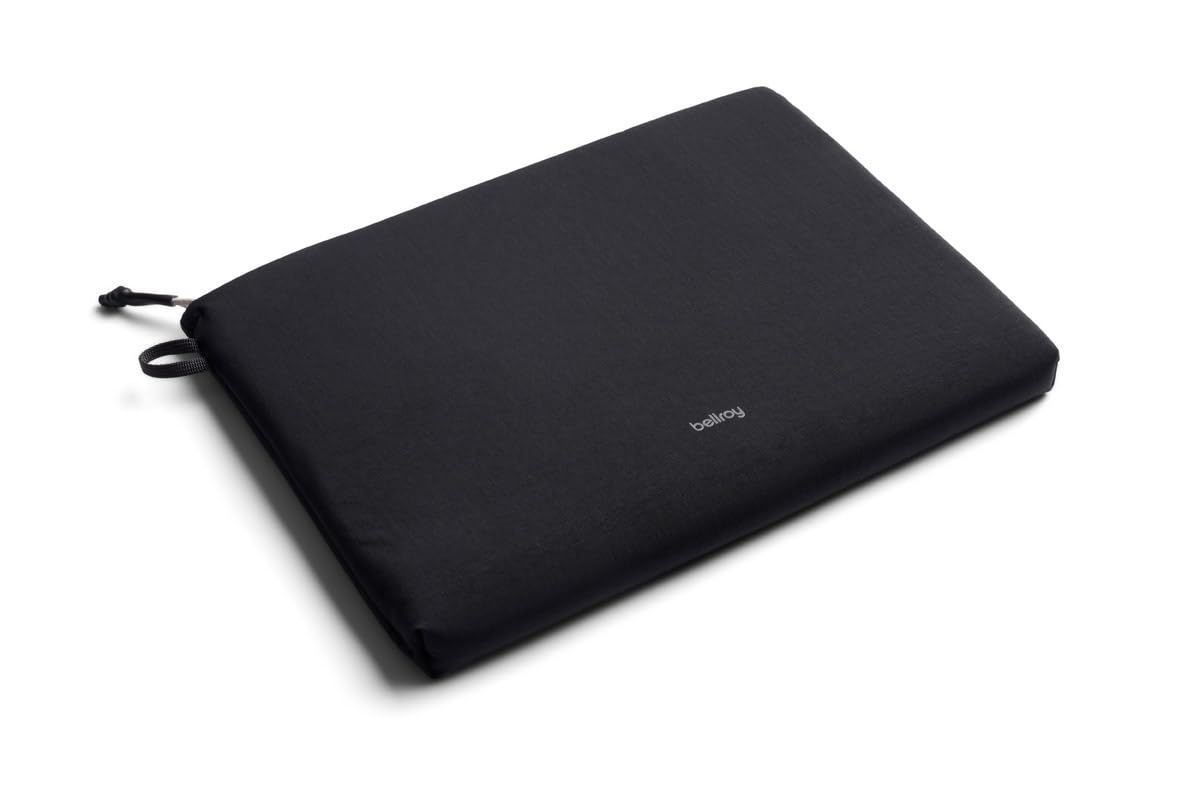 在庫セール Bellroy Lite Laptop Sleeve ノートPC14インチ用カバー - Black