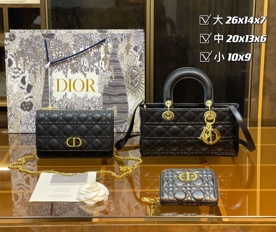 人気沸騰 Christian Dior クリスチャンディオール ショルダー