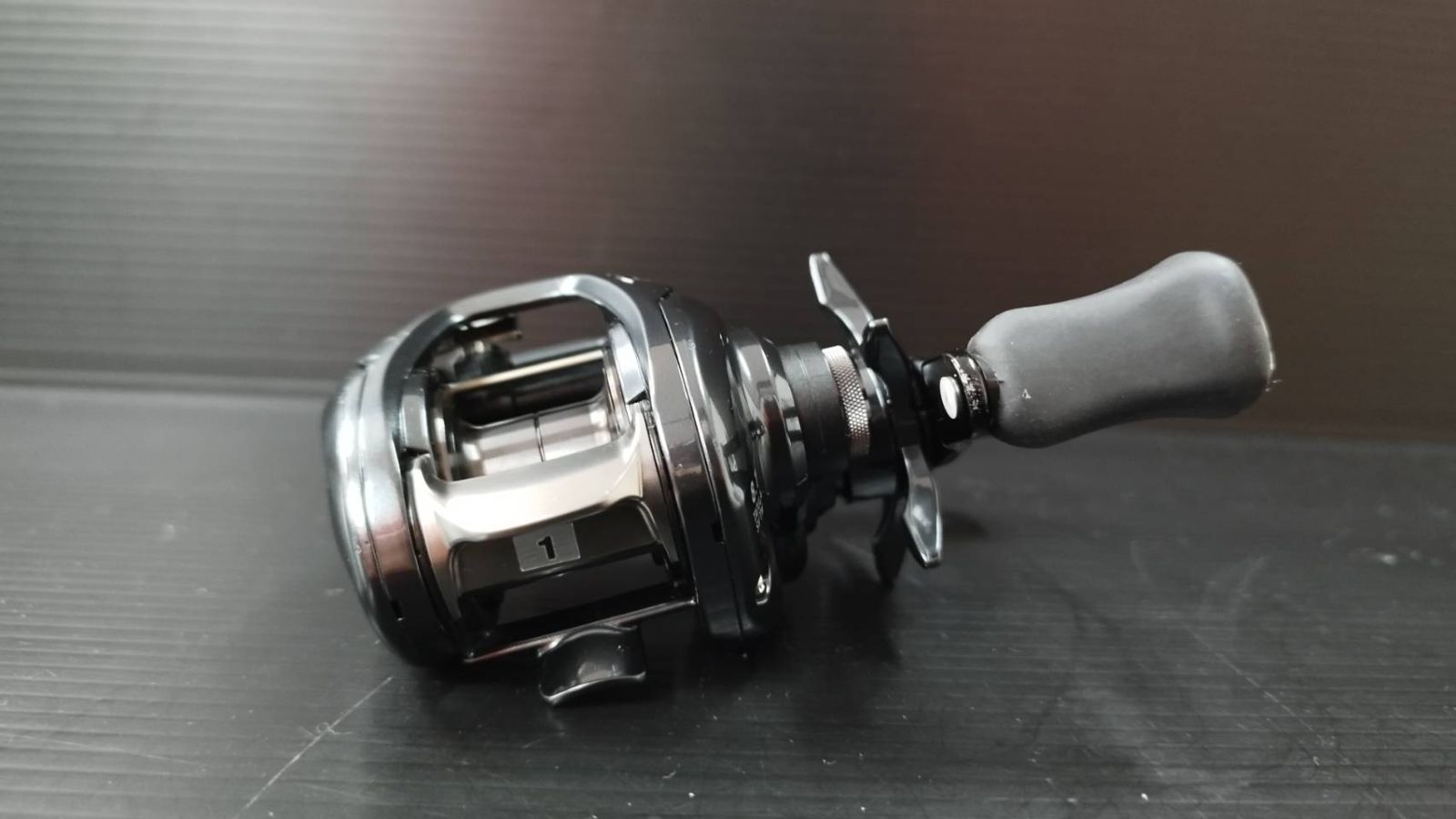 ダイワ タトゥーラ SV TW 103XH 右巻き ブラックバス(02) ダイワ