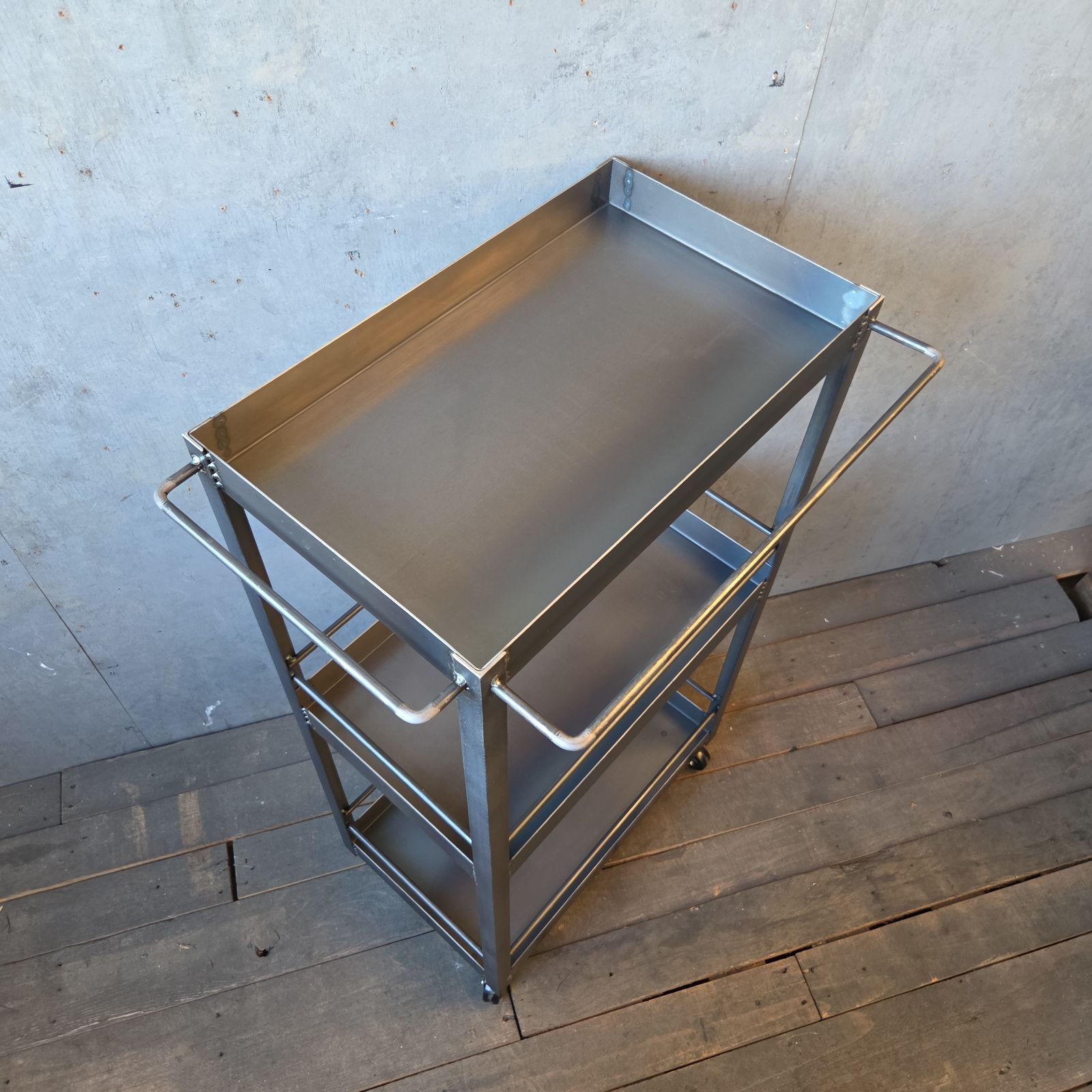 美容室ワゴン キッチンワゴン ツールワゴン ワゴンカート カートワゴン 美容室 ワゴン アイアン 無骨 スタイリッシュ