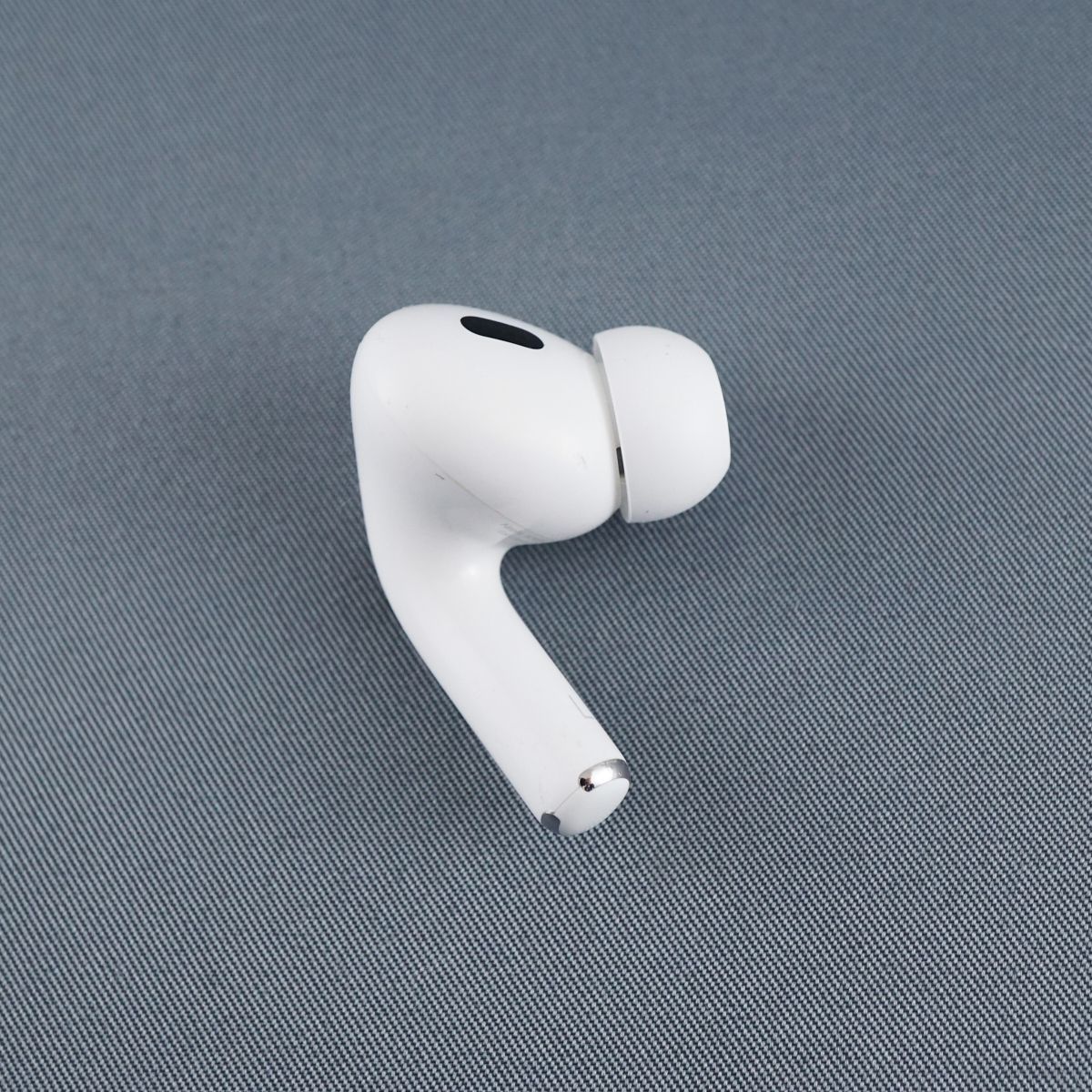 美品 AirPods Pro 第2世代 左耳A2699 左 エアーポッズ プロ - イヤホン